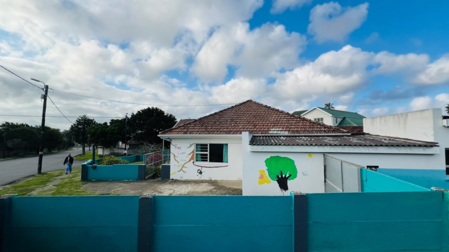 5 Bedroom Property for Sale in Greenfields Eastern Cape
